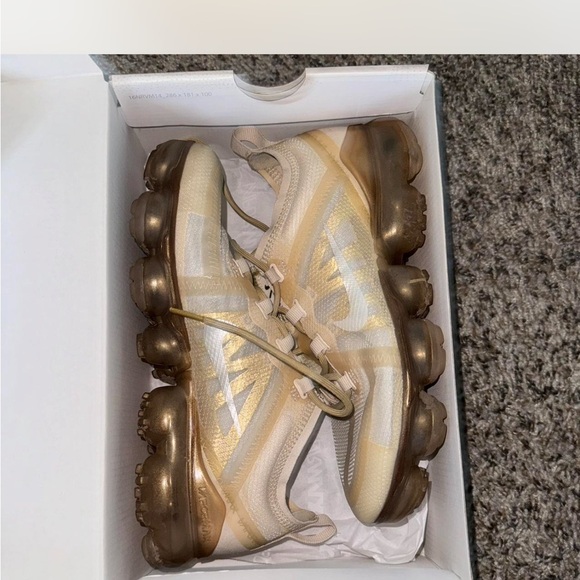 VaporMax - Picture 2 of 8